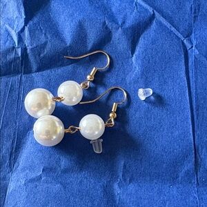 Elegant Pearl Drop Earrings NWT